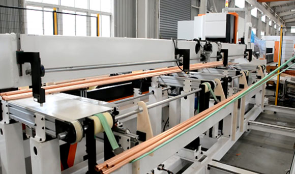 fluxo de trabalho automatizado da máquina de cortar tubos de fibra laser